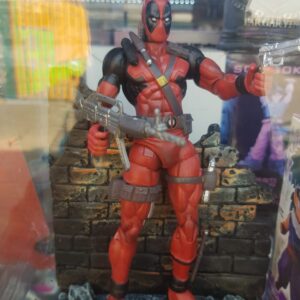 DEAD POOL CON BASE